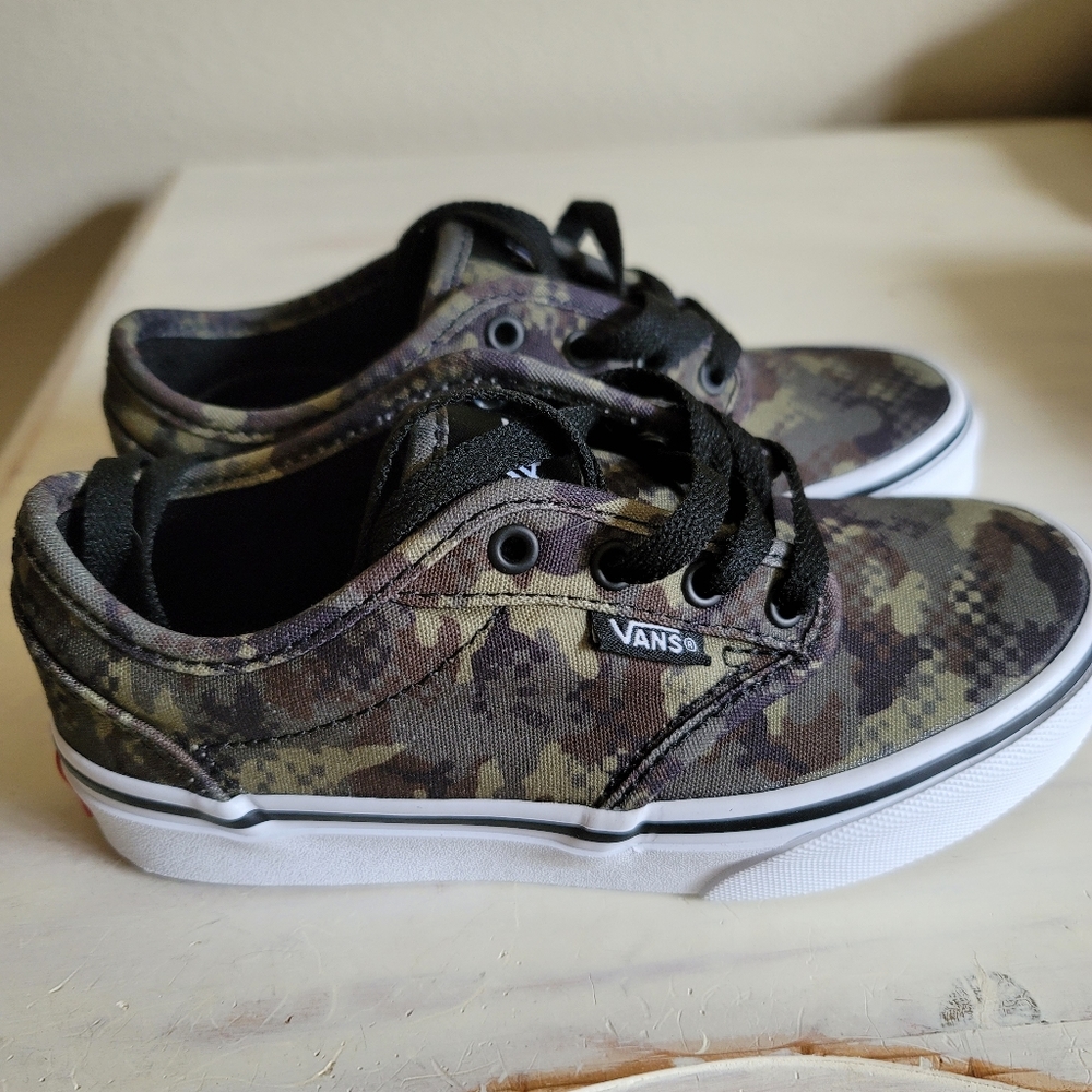 Little boys digital camo vans size 13